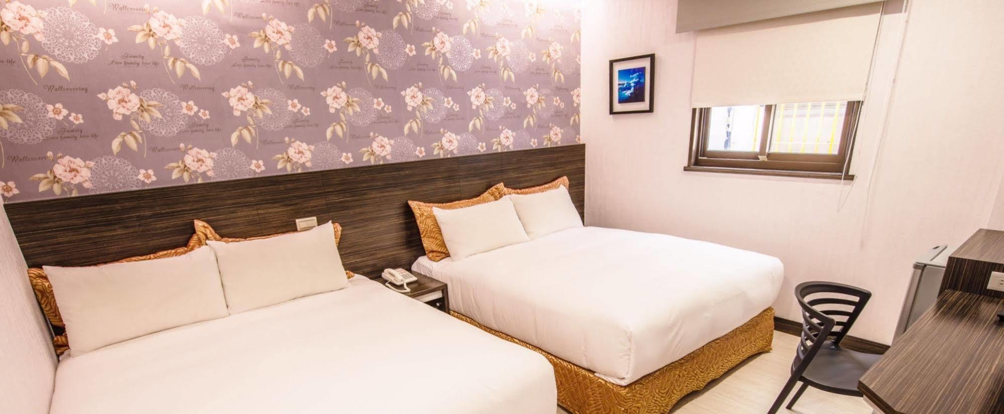 Wecan Hotel Kaohsiung Exterior photo